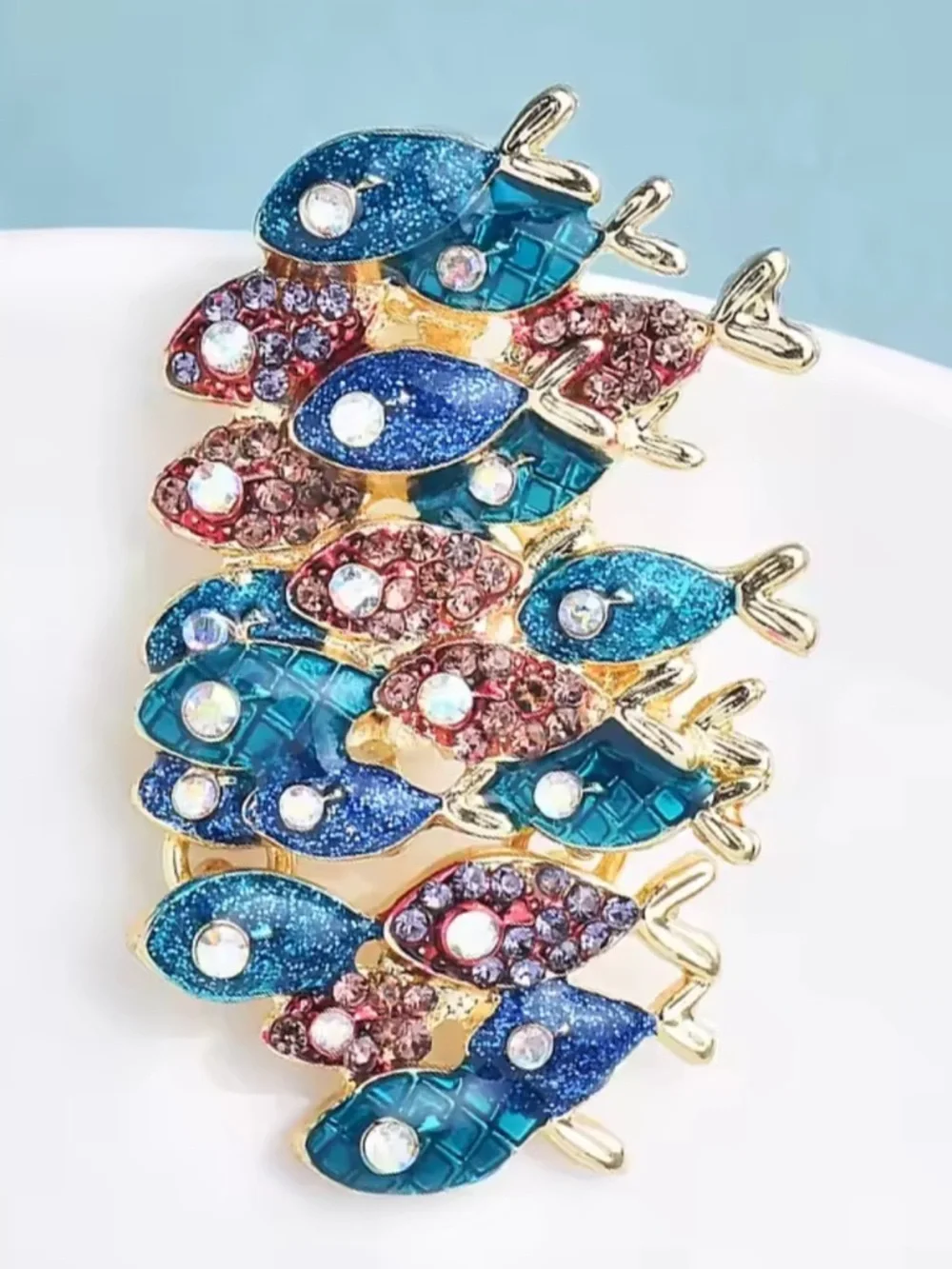 Colorful Fish Brooch – Sparkling Crystal Ocean-Inspired Pin
